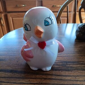 NWT HOBBY LOBBY VALENTINE BIRD. Charming Pink and White Ceramic Bird Figurine